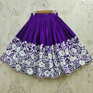 Shoryam Fashion – Nouvelle Arrivée : Lehenga Choli Longue pour Filles, Qualité Premium, Tendance Ethnique, Broderie Violette, Idéal pour Fêtes - Product Image 4