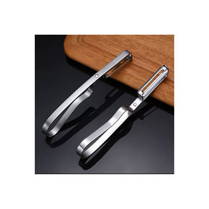 Pelador de Patatas y Verduras Ergonómico de Acero Inoxidable Plateado, Utensilio de Cocina - Product Image 3