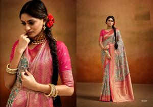 Armure royale et riche de Zari en soie de Banarasi avec le beau saree imprimé numérique floral - Product Image 5