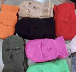 Cagoule de masque de ski personnalisable avec des options de conception uniques - Product Image 1