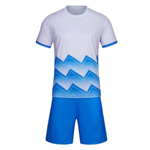 Venta superior Camisetas de fútbol Uniformes al por mayor Kits de fútbol de equipo liso personalizados Fabricante de Pakistán - Product Image 1