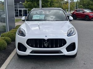 Listo para Enviar: Maserati Grecale Modena Folgore AWD 2025 Seminuevo, Grado DIY, Garantía de 3 Años, Origen EE. UU. - Product Image 6