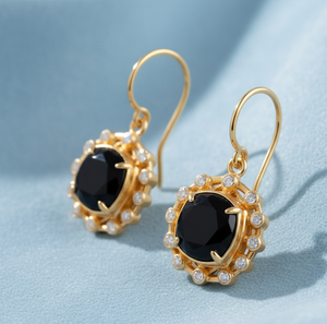 Pendientes de Ónix Negro y Circonita Cúbica |   Ónice Negro Ovalado de 10x12 con Circonita Cúbica de 2 mm |   Joyería de Plata de Ley 925 Chapada en Oro de 18K para Uso Diario - Product Image 5