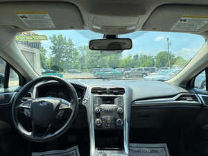 Ford Fusion S 2021 de Bajo Kilometraje, Tracción Delantera, Automático, Volante a la Izquierda, Asientos de Tela, Sistema de Navegación, Arranque Remoto, Techo Solar, Android Light - Product Image 2