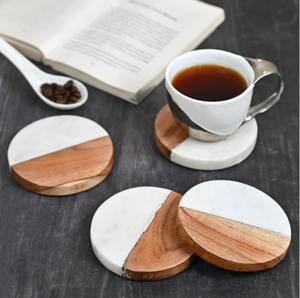 Sous-verres en bois naturel de qualité supérieure, conçus pour un usage quotidien, protégeant les surfaces de table de la maison, de la cuisine et du bureau - Product Image 1