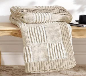 Manta de Lujo Tejida 100% Acrílica |   Manta Decorativa Bordada Ecológica |   Manta para el Hogar y Picnic para Todas las Estaciones - Product Image 2