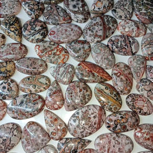 AAA + คุณภาพเสือดาวหลวมผิวแจสเพอร์ Cabochon ธรรมชาติที่ดีที่สุดสำหรับทำเครื่องประดับขายส่งมากรูปร่างผสมขนาด - Product Image 1