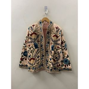 Veste en coton brodée au point Crewel motif fleurs sauvages ivoire, artisanale de Jaipur, écologique, style Prairie Chic Garden Manuscript - Product Image 6