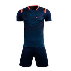 Tenue d'équipe de football en polyester à séchage rapide, respirante et légère, vêtements de sport en polyester, logo personnalisé - Product Image 1