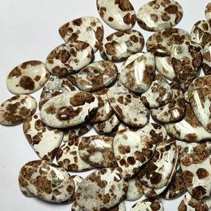 พลอยวอลลาสโตไนต์สีขาวธรรมชาติทรงปาล์มสโตนแบบหลวม น้ำหนัก 500 กรัม จากออสเตรเลีย สำหรับทำเครื่องประดับ - Product Image 4