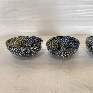 Bol en mosaïque de nacre fait à la main, bol en laque décorative noir et blanc en gros du Vietnam - Product Image 2