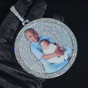 Collier avec pendentif personnalisé en argent 925 avec diamant Moissanite VVS, photo personnalisée, style glacé, tendance pour femmes, streetwear à bas prix - Product Image 1