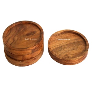 Lot de 4 sous-verres en bois massif de formes carrées et rondes pour boissons chaudes et froides. - Product Image 1