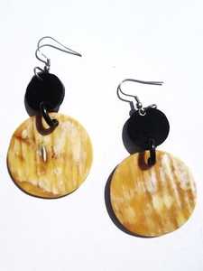 Pendientes de cuerno de búfalo natural para mujer, joyería de cuerno hecha a mano de uso diario con tamaño personalizado | Accesorios de gafas al por mayor - Product Image 2