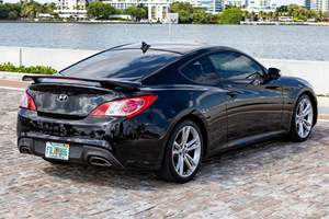 HYUNDAI GENESIS COUPE 3.8 TRACK 2011 USADO, VOLANTE A LA IZQUIERDA/DERECHA - Product Image 3