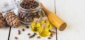 Huile de cèdre 100% pure de haute qualité en gros, fabricant d'huile de cèdre 100% pure et naturelle, meilleure huile de cèdre en INDE - Product Image 3