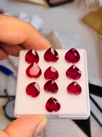 Rubis naturel chauffé, taille cœur, qualité AAA, pierre précieuse au lustre exceptionnel, coupe parfaite, certifié IGI pour la fabrication de bijoux