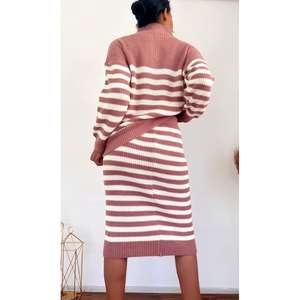 Ensemble de tricots Starlight pour femmes 847 - Collection élégante de pulls et jupes - Product Image 2