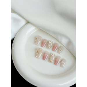 Rose Flutter - Uñas Postizas con Diseño Floral Elegante para Decoración de Uñas - Product Image 1