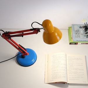 مصباح طاولة LED قابل للطي بتصميم مخصص للمصنع، مناسب للمكتب والدراسة والمطاعم - Product Image 4