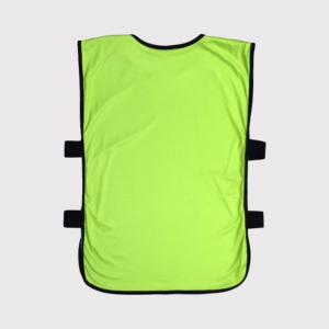 Chaleco de Entrenamiento de Fútbol Sublimado Personalizado, Diseño Transpirable y Reversible, 100% Poliéster para un Rendimiento Óptimo. - Product Image 4