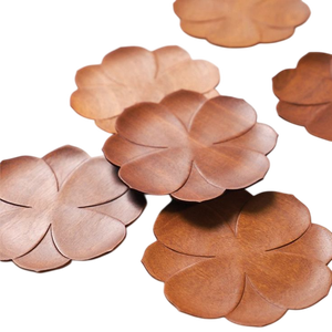 จานรองแก้วไม้รูปทรงใบไม้มีขนาดและรูปทรงที่กำหนดเองใช้เป็นของตั้งโต๊ะสำหรับการใช้งานปกติที่บ้าน - Product Image 1