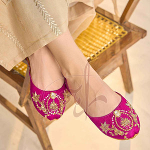 Al por Mayor, Precio Bajo, Khussa para Mujer, Color Rosa, Antideslizante, Estampado, Nueva Llegada, Parte Superior de Terciopelo de Alta Calidad - Product Image 3