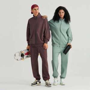 Conjunto de ropa deportiva de invierno de algodón 100% transpirable de peso pesado Unisex con logotipo personalizado, Sudadera con capucha y pantalón de Jogger de 2 piezas - Product Image 1