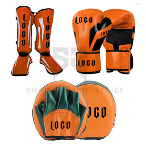 Vente en gros Ensemble de combat en cuir de vachette doré professionnel 3 pièces équipement de conception comprenant des gants pour les gants d'entraînement - Product Image 6