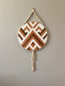 Cintre mural en bois décoratif élégant conçu pour les murs de bureau d'intérieurs de maison et la décoration d'entrée - Product Image 4