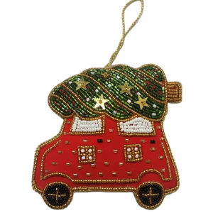 Llavero y accesorio para bolso con diseño de coche hermoso, bordado con cuentas de colores rojo y verde, de la India. - Product Image 1