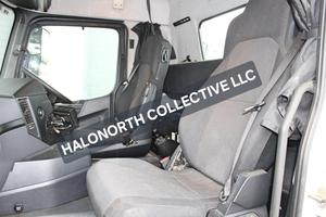 Camion benne d'occasion Mercedes-Benz Arocs 3240 8x4 Diesel, transmission automatique, Euro 6.5, conduite à droite, modèle 2013 - Product Image 6