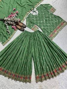 Nuevo Conjunto de Fiesta Indio-Pakistaní de Diseñador: Top, Sharara, Plazzo y Dupatta - Elegante, Reversible, Diseño Moderno, Seda Chinon Pesada - Product Image 3