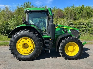 Tractor de Ocasión de Calidad John Deere 7R 350 de 350HP Maquinaria Agrícola con Engranajes y Bomba - Product Image 4