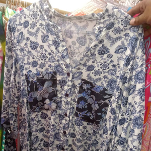 Túnica Floral Azul Marino, Blusa Informal de Manga Larga con Bolsillos en Contraste Blanco, Cuello con Botones para Verano, Ropa de Resort, Fiesta, Trajes Informales Diarios - Product Image 1