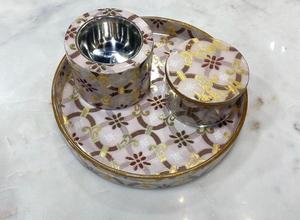 Ensemble de brûleur Bakhoor en résine florale de luxe avec plateau assorti Porte-encens décoratif avec pot de rangement et tasse en métal - Product Image 2