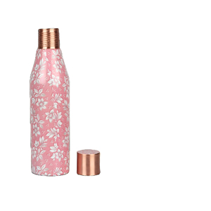 Bouteille d'eau isolée en cuivre en acier inoxydable de qualité alimentaire rose de 750ml étanche et adaptée à la rentrée scolaire - Product Image 1