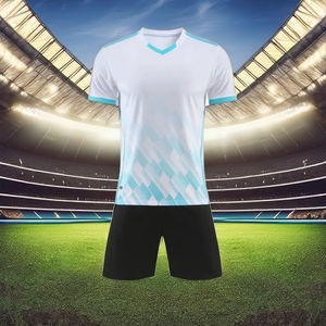 Conjunto de Uniforme de Fútbol Profesional OEM, Uniforme de Fútbol Transpirable de Poliéster - Product Image 1