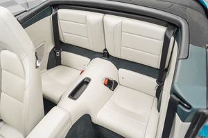 Usado 2017 P. O. R. S. C. H. E 911 Carr-era Coupe 3.0L Twin-Turbo Flat-6, RWD, PDK Transmisión, Coche deportivo de lujo alemán - Product Image 5