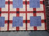 Tapis Kilim en laine tissé à la main moderne Boho Tapis à motif géométrique bleu rouge et à grille Tapis plat pour la décoration du salon