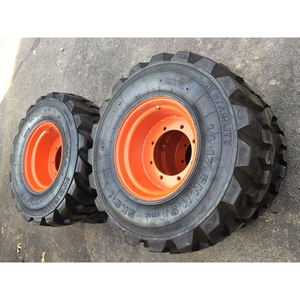 Mini-chargeuse sur pneus d'occasion, compacte, économe en carburant et idéale pour les espaces restreints - Product Image 1