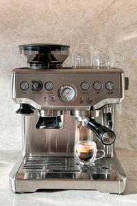 Mini cafetera americana programable portátil 2 en 1, diseño eléctrico moderno para el hogar y el automóvil para uso en exteriores y seguro de grado alimenticio - Product Image 4