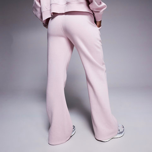 Pantalones Deportivos Anchos al por Mayor para Mujer, con Logotipo Personalizado Impreso en DTF, Ropa Urbana, 100% Algodón Transpirable, Pantalones para Dama - Product Image 4