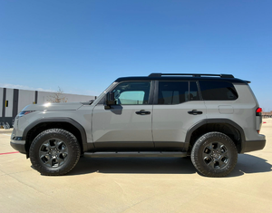 Lexus RZ 450e Premium AWD 2024 Usado - Listo para Enviar - Product Image 2