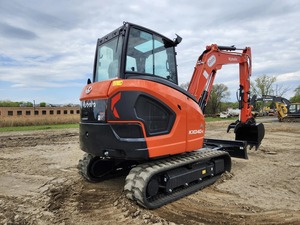 รถขุดขนาดเล็ก Kubota KX040-S แบบตีนตะขาบ พร้อมบุ้งกี๋ขนาด 0.09 ลูกบาศก์เมตร สำหรับงานก่อสร้าง - Product Image 2