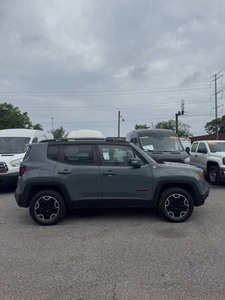 Usado 2015 J-ee-p Ren-ega-de Tra-ilha-wk LHD - Product Image 5