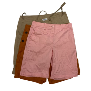 Pantalones cortos mixtos para mujer usados Estilo suave y relajado Hecho en Australia Tallas mixtas - Product Image 1