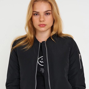 Nylon <b>Lightweight</b> Women Bomber <b>Jacket</b> Custom Streetwear Fashion Outerwear OEM Factory Manufacturer Supplier - Product Image 3