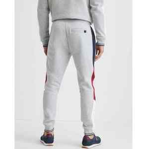 กางเกงวอร์มผู้ชายทรงโอเวอร์ไซส์สไตล์เรโทร ผ้าฟลีซ สำหรับใส่เล่นกีฬาหรือสตรีทแวร์ พร้อมดีไซน์สั่งทำพิเศษ - Product Image 4