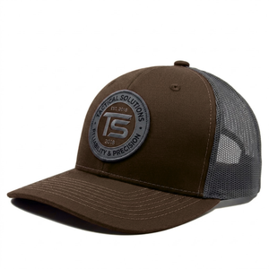 Gorra Trucker de 6 Paneles Fabricada en Vietnam con Logotipo de Parche Tejido Personalizado, Estructura Rígida y Malla Trasera, Gorra de Béisbol Deportiva para Exteriores con Cierre a Presión - Product Image 3